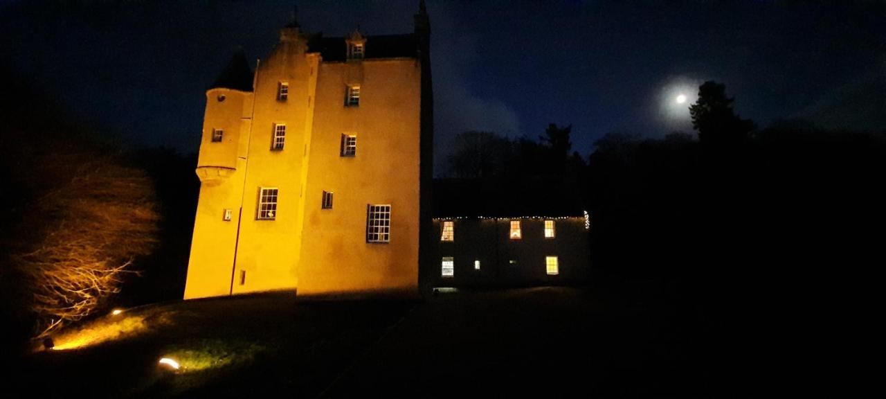 East Wing Lickleyhead Castle Vila Auchleven Exterior foto